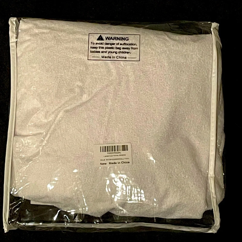 Attn:College Dorm Size - Lute Twin XL Bamboo Waterproof Mattress Cover